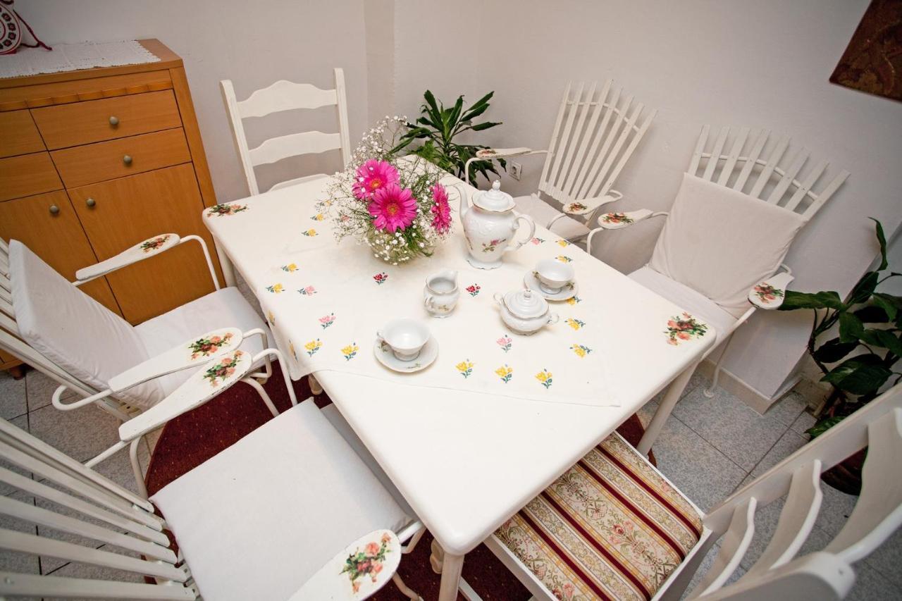 Appartement Family Friendly With A Swimming Pool Sustjepan, - 17308 *